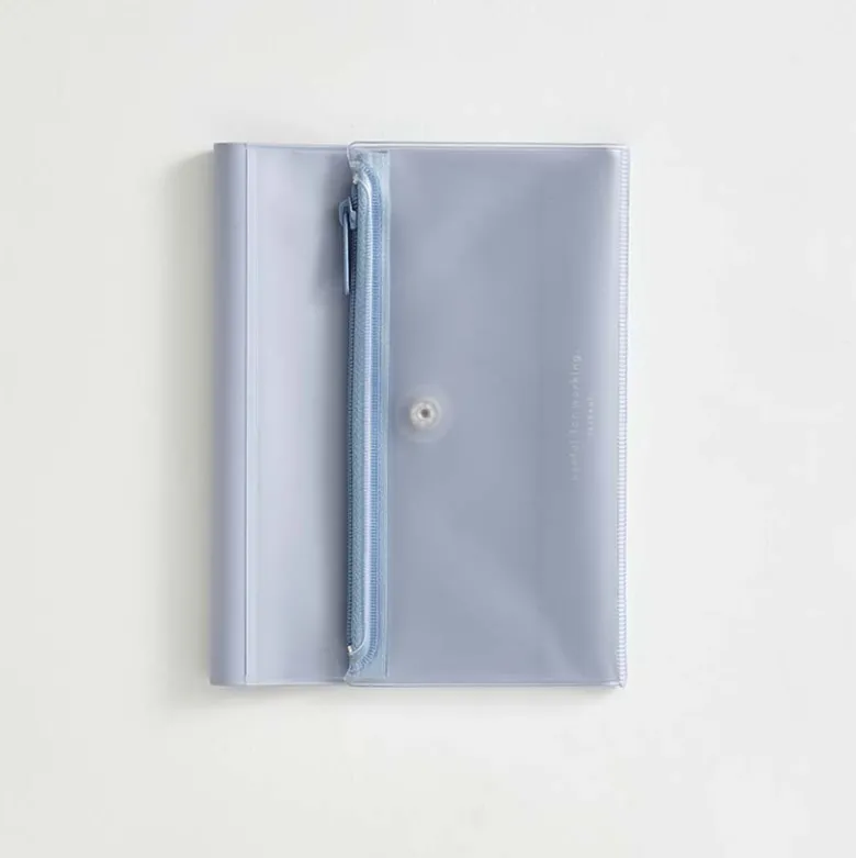 Daigo | Funda Estuche de Plástico Isshoni A6 Blue