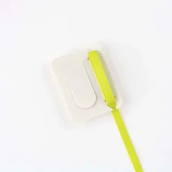 Hobonichi | Punto de Libro Clip Bordado Yumi Kitagishi White Cat