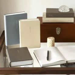 Iconic | Diario de 5 Años Ilsangjip Milk Beige