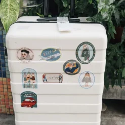 La Dolce Vita | Pegatina Waterproof Travel Agency Go Camping