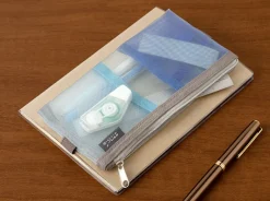 Midori | Estuche Book Band B6 - A5 de Malla Light Blue