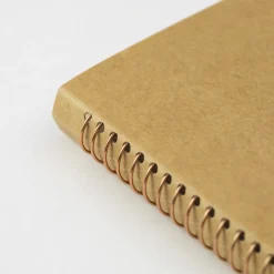 Traveler's Company | Cuaderno con Espiral A6 Papel Kraft